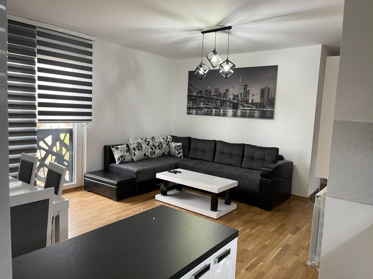 Royal Residence Apartmani 2 Pančevo Extérieur photo