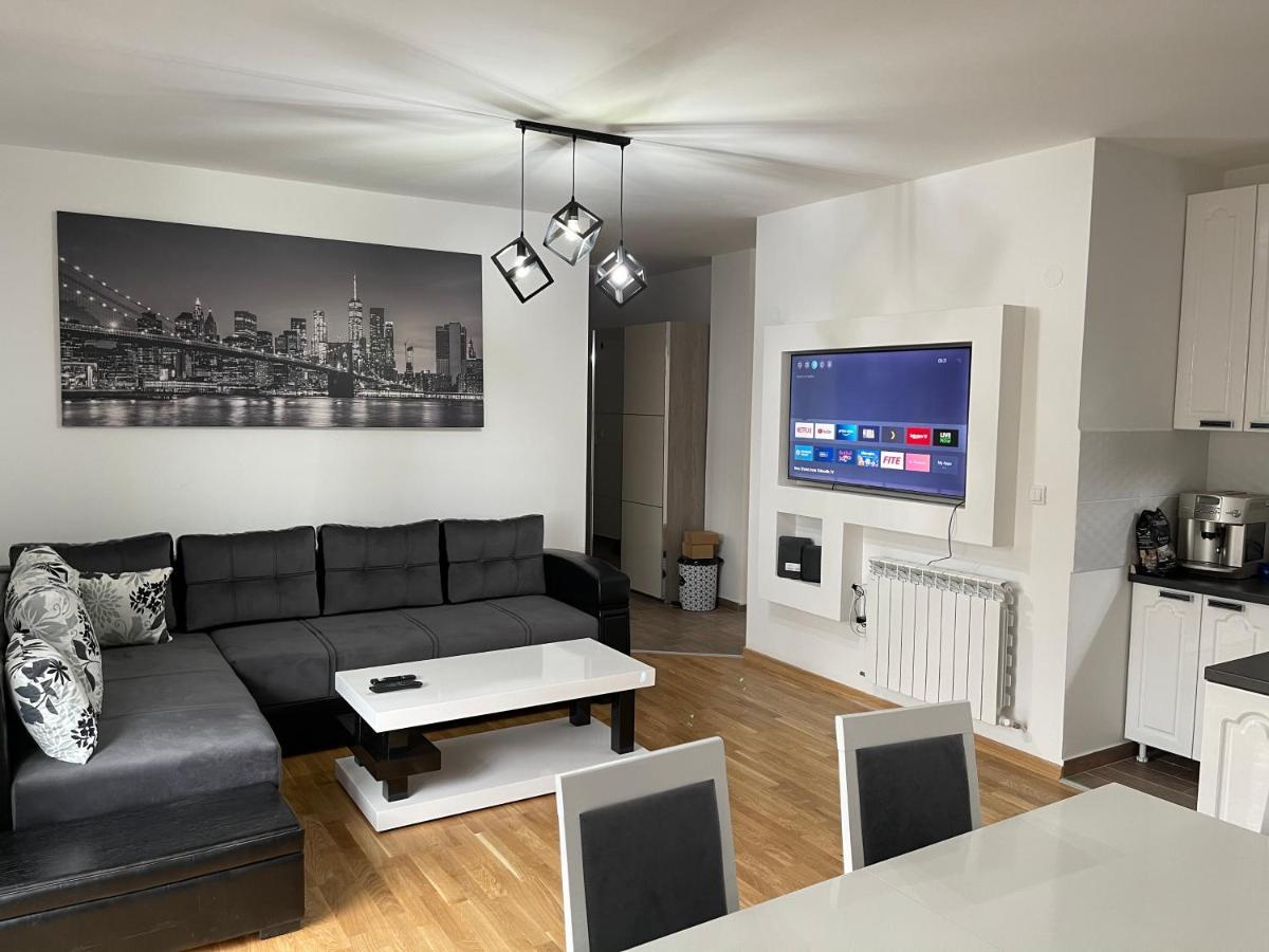 Royal Residence Apartmani 2 Pančevo Extérieur photo