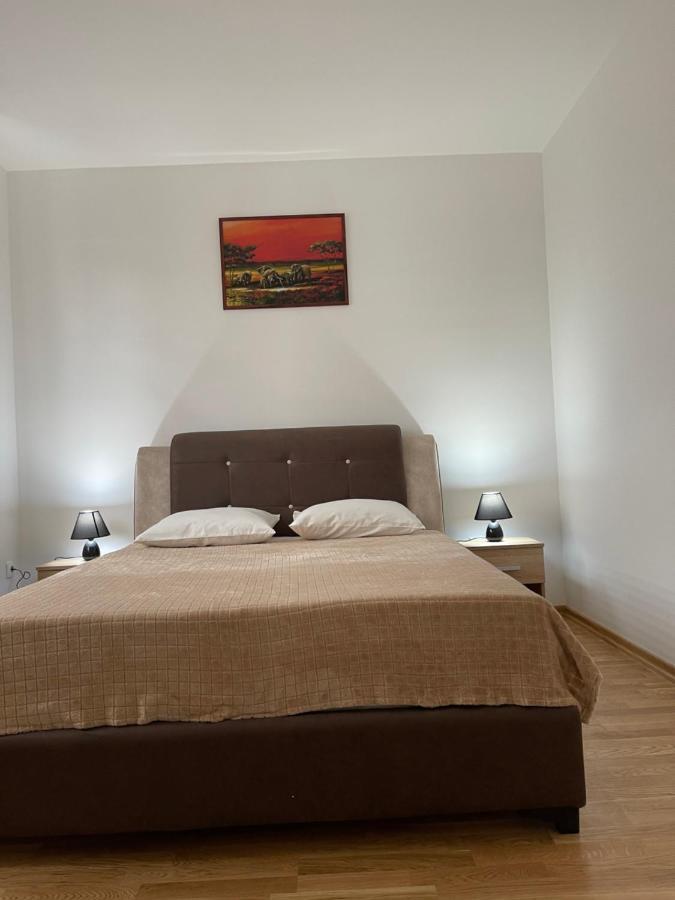 Royal Residence Apartmani 2 Pančevo Extérieur photo