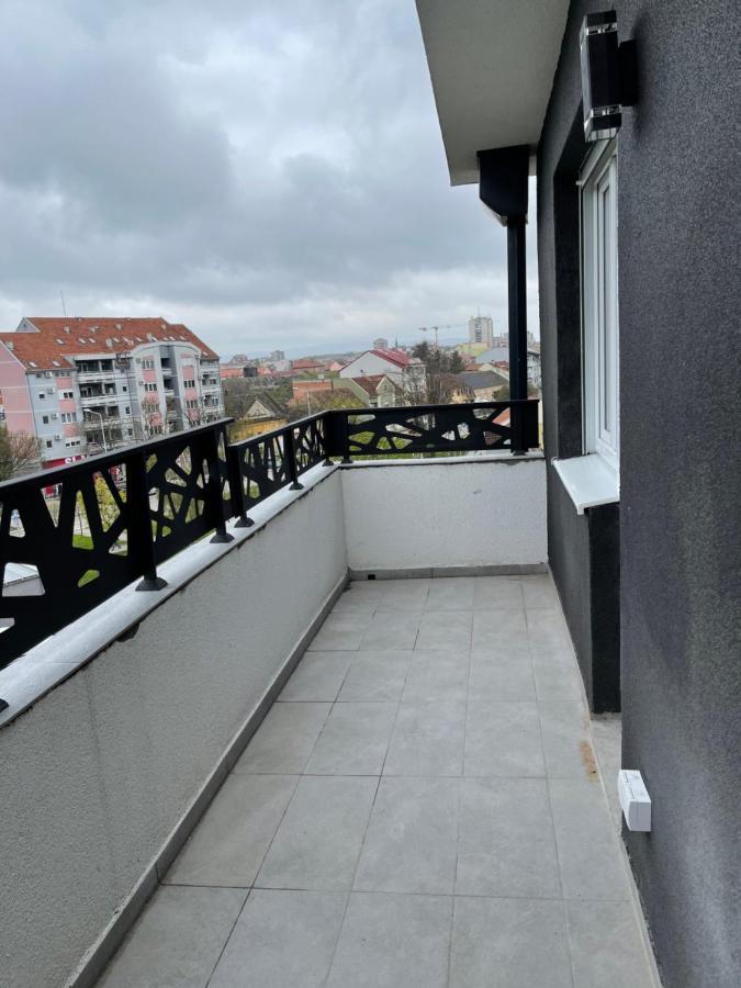 Royal Residence Apartmani 2 Pančevo Extérieur photo