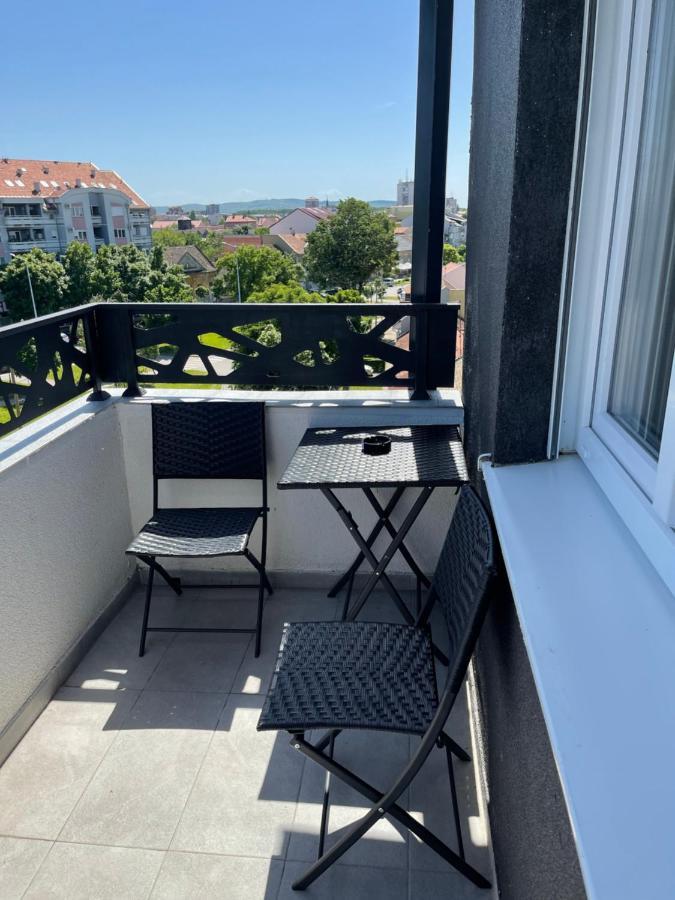 Royal Residence Apartmani 2 Pančevo Extérieur photo